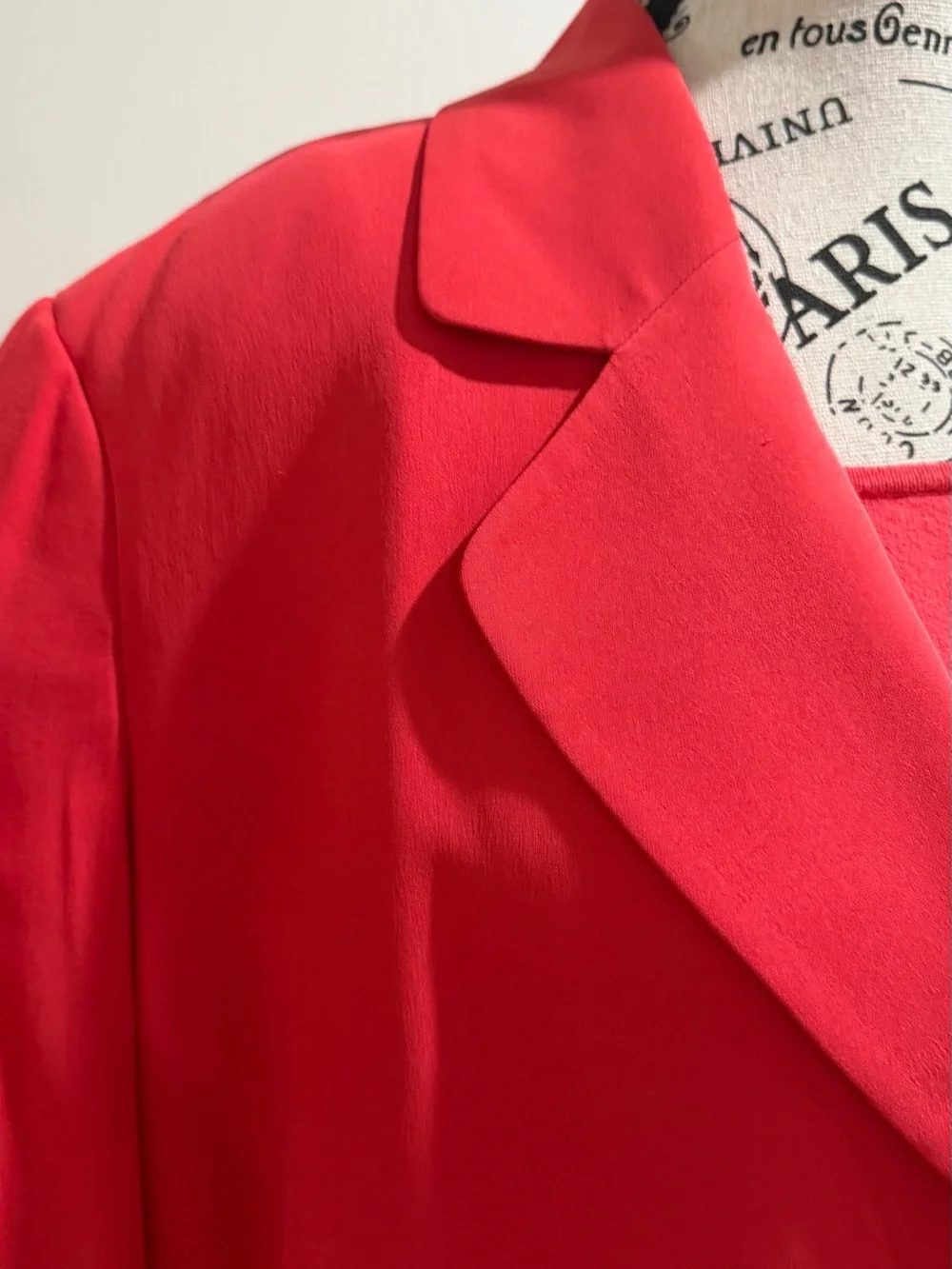 Classic Dana Buchman Red Tailored 3-Button Blazer Jacket & Tank Career Set